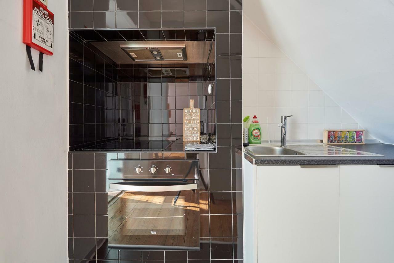 Charming Apartment Em Belem-Books And Canvas Lisboa Ngoại thất bức ảnh