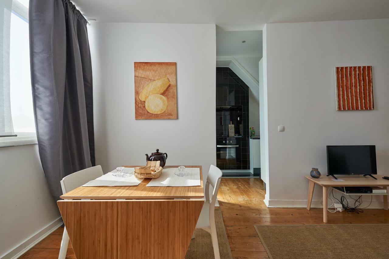 Charming Apartment Em Belem-Books And Canvas Lisboa Ngoại thất bức ảnh